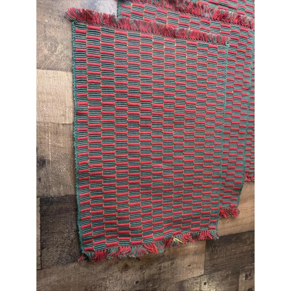 Vtg Handwoven Placemats Set of 5 Red Hunter Green Metallic Gold Illusion Fringe